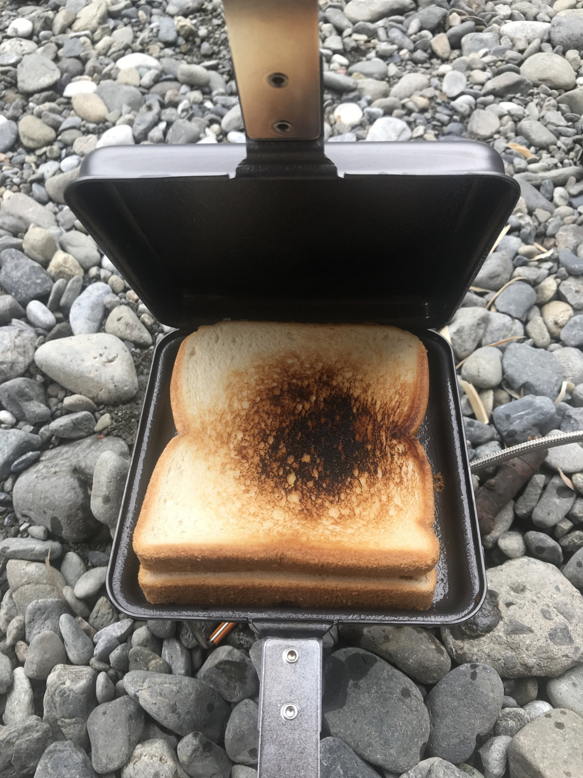 製品レビュー】2019年発売のSOTO・トーストサンドパンを使ってみた！ | YAGAI [ヤガイ] 外遊びをみんなで楽しく